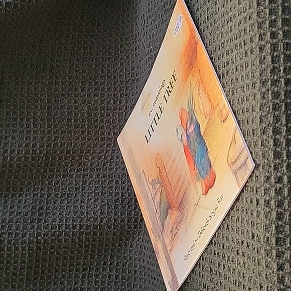 Book: Little Tree - Picture 3 of 7